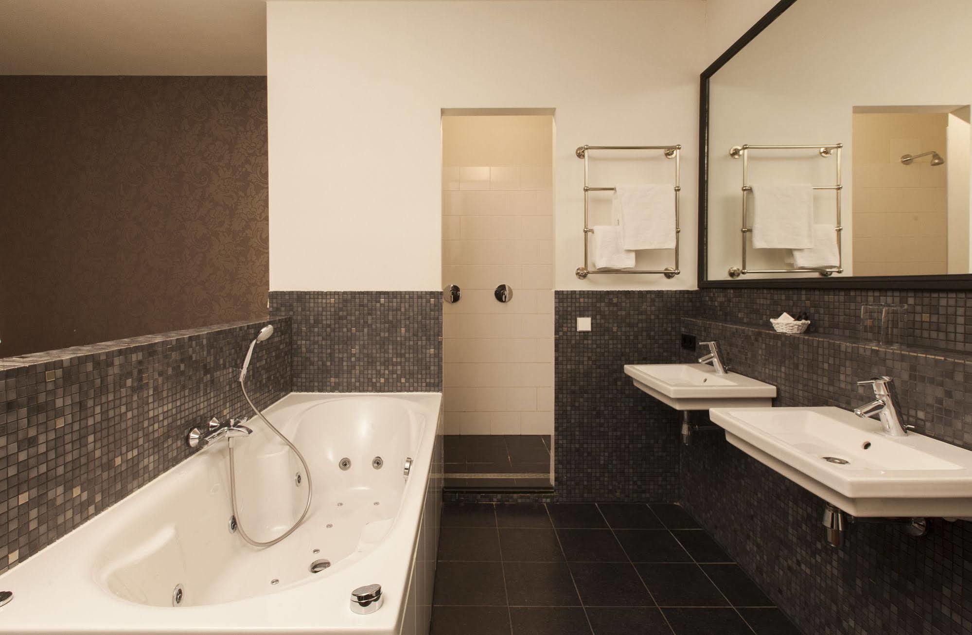 College Hotel Алкмаар Екстериор снимка